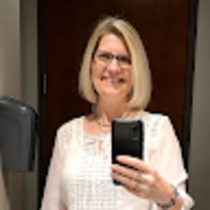 Meet your Posher, Yvonne